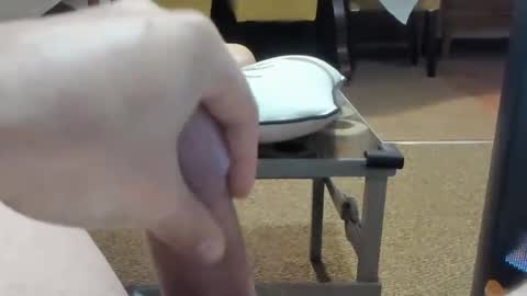 Snapshot of manumanu8585 chatting on 02-19-26, 02:02 manumanu8585 online show from 02-19-26, 02:02