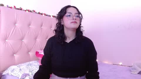 Snapshot of manumeow_ chatting on 12-26-24, 01:18 Manu online show from 12-26-24, 01:18