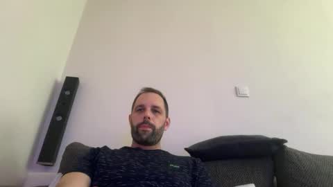 Snapshot of manynaaamess chatting on 10-14-25, 10:27 manynaaamess online show from 10-14-25, 10:27