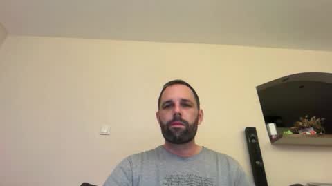 Snapshot of manynaaamess chatting on 11-18-25, 04:44 manynaaamess online show from 11-18-25, 04:44