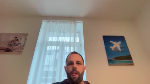 Snapshot of manynaaamess chatting on 12-19-25, 12:12 manynaaamess online show from 12-19-25, 12:12