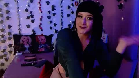 Snapshot of mapu_delyth chatting on 05-16-26, 04:31 Maria Paula online show from 05-16-26, 04:31