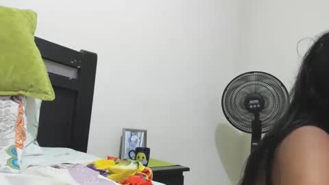 Snapshot of mara2020xxx69 chatting on 02-11-25, 08:31 Mara online show from 02-11-25, 08:31