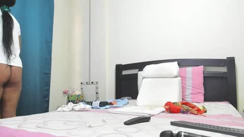 Snapshot of mara2020xxx69 chatting on 10-06-25, 02:58 Mara online show from 10-06-25, 02:58