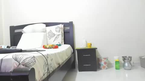 Snapshot of mara2020xxx69 chatting on 11-11-25, 02:28 Mara online show from 11-11-25, 02:28