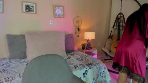 MARA  online show from 11-18-25, 02:43