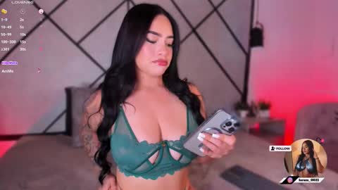     online show from 11-19-25, 05:07