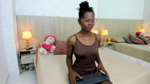 Mara Sinclair online show from 06-08-26, 07:14