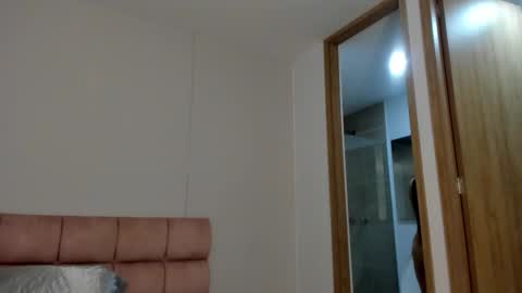 mara modelo independiente online show from 10-21-25, 11:38