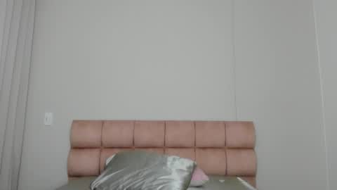 mara modelo independiente online show from 10-24-25, 12:08