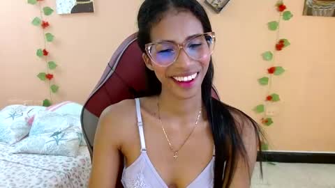 Snapshot of mara_summer chatting on 05-04-26, 01:07 Mara 3 online show from 05-04-26, 01:07