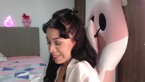 Snapshot of maraa_09 chatting on 03-07-25, 05:29 Marcela independent online show from 03-07-25, 05:29