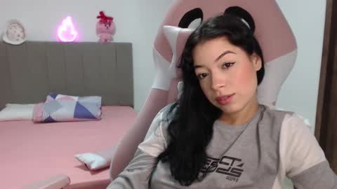 Snapshot of maraa_09 chatting on 03-08-25, 03:17 Marcela independent online show from 03-08-25, 03:17