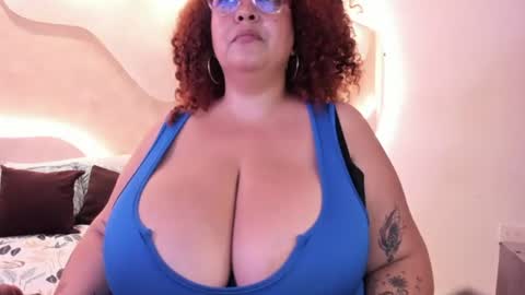 Snapshot of maraasweet chatting on 07-19-26, 08:29 Mrs. Sweet online show from 07-19-26, 08:29