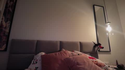 Snapshot of marakuia054 chatting on 12-20-25, 06:59 Marakuia online show from 12-20-25, 06:59