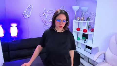 maramartinez_ online show from 05-05-26, 08:06