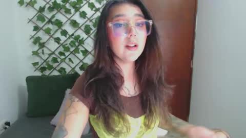 Marcela  online show from 09-15-25, 12:32