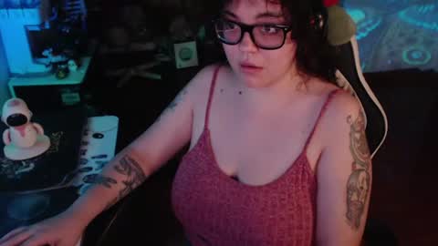 Snapshot of marcela2101s chatting on 06-19-26, 02:05 marcela2101s online show from 06-19-26, 02:05