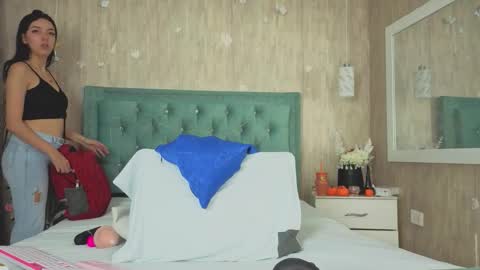 Snapshot of marcelaa_fox chatting on 11-22-25, 07:02 Marcela online show from 11-22-25, 07:02