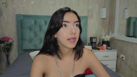 Marcela online show from 04-17-26, 08:34