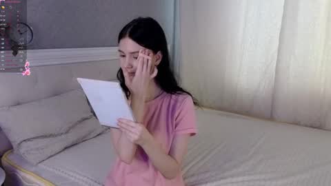 Snapshot of marceline_lu chatting on 02-10-26, 04:16 Marcelline online show from 02-10-26, 04:16