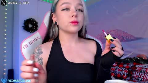Snapshot of marceline_red chatting on 12-14-24, 07:51 Lady Marceline online show from 12-14-24, 07:51