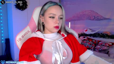 Snapshot of marceline_red chatting on 12-24-24, 03:47 Lady Marceline online show from 12-24-24, 03:47
