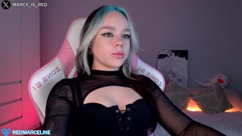 Snapshot of marceline_red chatting on 01-26-25, 07:09 Lady Marceline online show from 01-26-25, 07:09