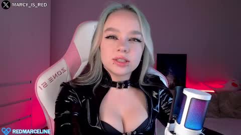 Snapshot of marceline_red chatting on 02-21-25, 05:53 Lady Marceline online show from 02-21-25, 05:53
