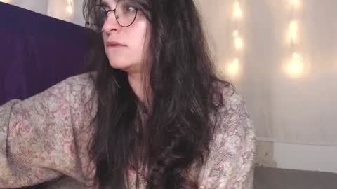 Snapshot of marceline_uu chatting on 12-18-24, 07:30 M A R C I online show from 12-18-24, 07:30