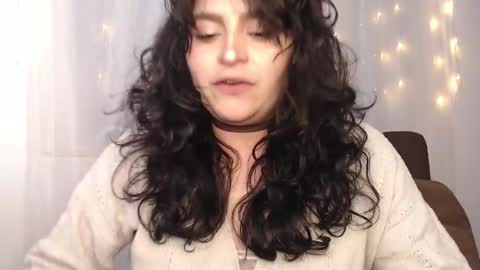 Snapshot of marceline_uu chatting on 02-08-25, 12:17 M A R C I online show from 02-08-25, 12:17