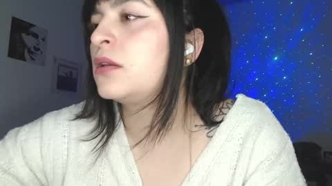 Snapshot of marceline_uu chatting on 02-27-25, 02:10 M A R C I online show from 02-27-25, 02:10