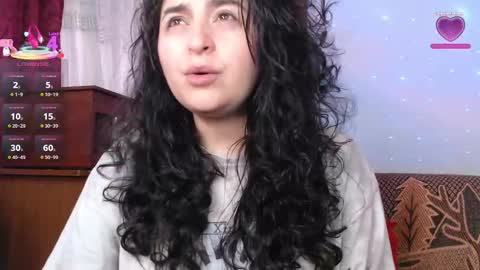 Snapshot of marceline_uu chatting on 09-20-25, 01:23 M A R C I online show from 09-20-25, 01:23