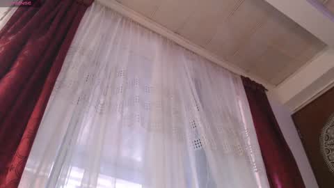 Snapshot of marceline_uu chatting on 10-05-25, 01:53 M A R C I online show from 10-05-25, 01:53