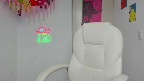 Snapshot of marcelinegh chatting on 06-03-26, 02:33 Marceline online show from 06-03-26, 02:33