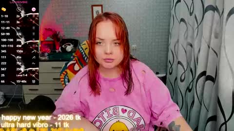 Snapshot of marcelinepeach chatting on 01-09-26, 11:50 Sara online show from 01-09-26, 11:50