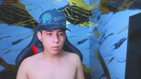 marcelo_boy online show from 11-18-25, 03:27
