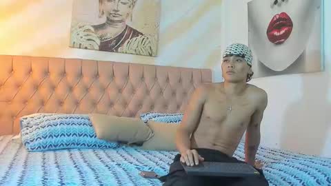 Snapshot of marcelo_cazas chatting on 10-06-25, 03:04 ruy jex online show from 10-06-25, 03:04