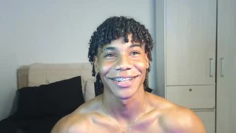 Snapshot of marcelo_dosantos77 chatting on 05-07-26, 05:29 MARCELO online show from 05-07-26, 05:29