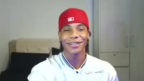 Snapshot of marcelo_dosantos77 chatting on 05-09-26, 05:51 MARCELO online show from 05-09-26, 05:51