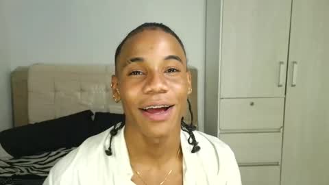 Snapshot of marcelo_dosantos77 chatting on 05-25-26, 06:58 MARCELO online show from 05-25-26, 06:58
