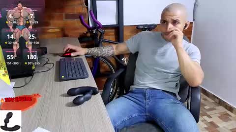 Marck  Independent model  online show from 11-17-25, 03:56