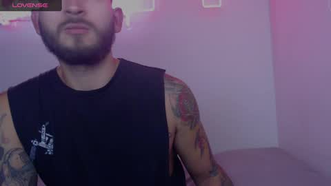 Snapshot of marco_allison43 chatting on 12-14-24, 01:50 marco_allison43 online show from 12-14-24, 01:50