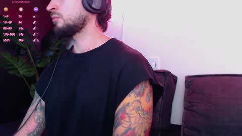 Snapshot of marco_allison43 chatting on 12-04-25, 08:50 marco_allison43 online show from 12-04-25, 08:50