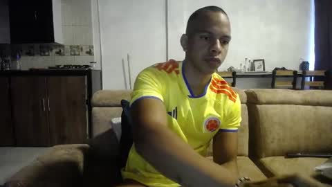 Snapshot of marco_striker chatting on 06-08-26, 01:00 Marco online show from 06-08-26, 01:00