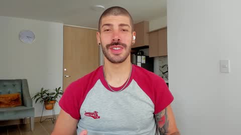 Marco IG marco tahani online show from 01-31-25, 01:34