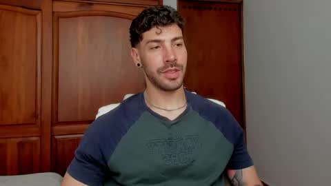 Snapshot of marco_tahani_ chatting on 05-11-26, 02:45 Marco IG marco tahani online show from 05-11-26, 02:45