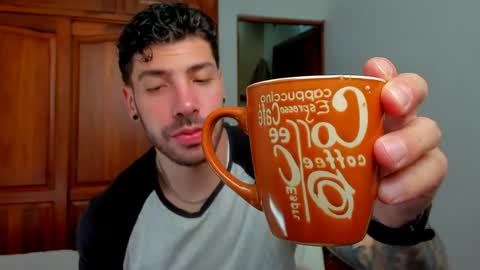 Snapshot of marco_tahani_ chatting on 05-20-26, 02:23 Marco IG marco tahani online show from 05-20-26, 02:23