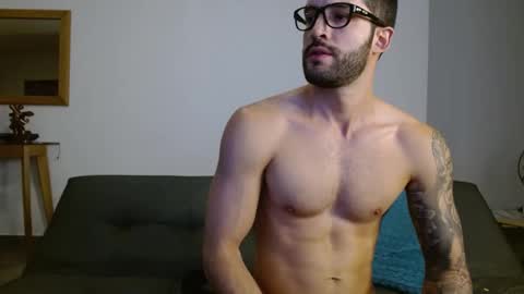 Snapshot of marcoandpolo01 chatting on 01-10-25, 12:17 Marco Polo online show from 01-10-25, 12:17