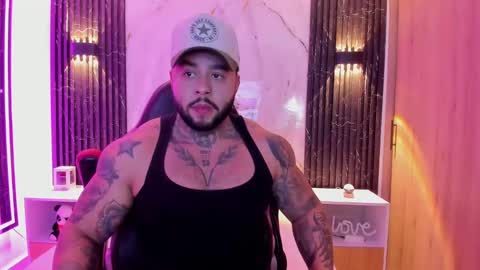 Snapshot of marcus_fit1 chatting on 10-12-25, 01:15 Marcus online show from 10-12-25, 01:15